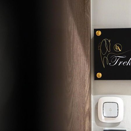 La Larissa Luxury Apartments Trekke Exterior photo