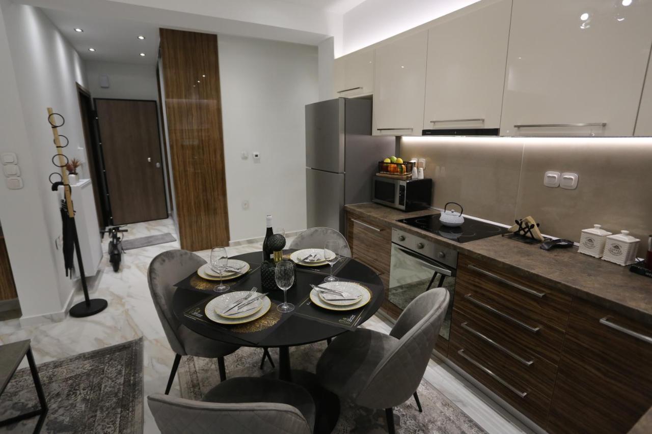 La Larissa Luxury Apartments Trekke Exterior photo